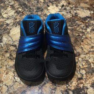 Boys Size 10C Nike Tennis Shoes